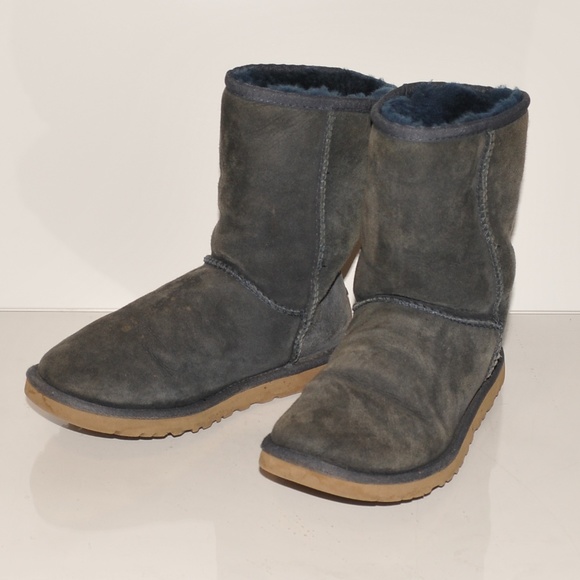 Navy Classic Boot UGG Boots 5825 Size 6 3091 - Picture 1 of 7